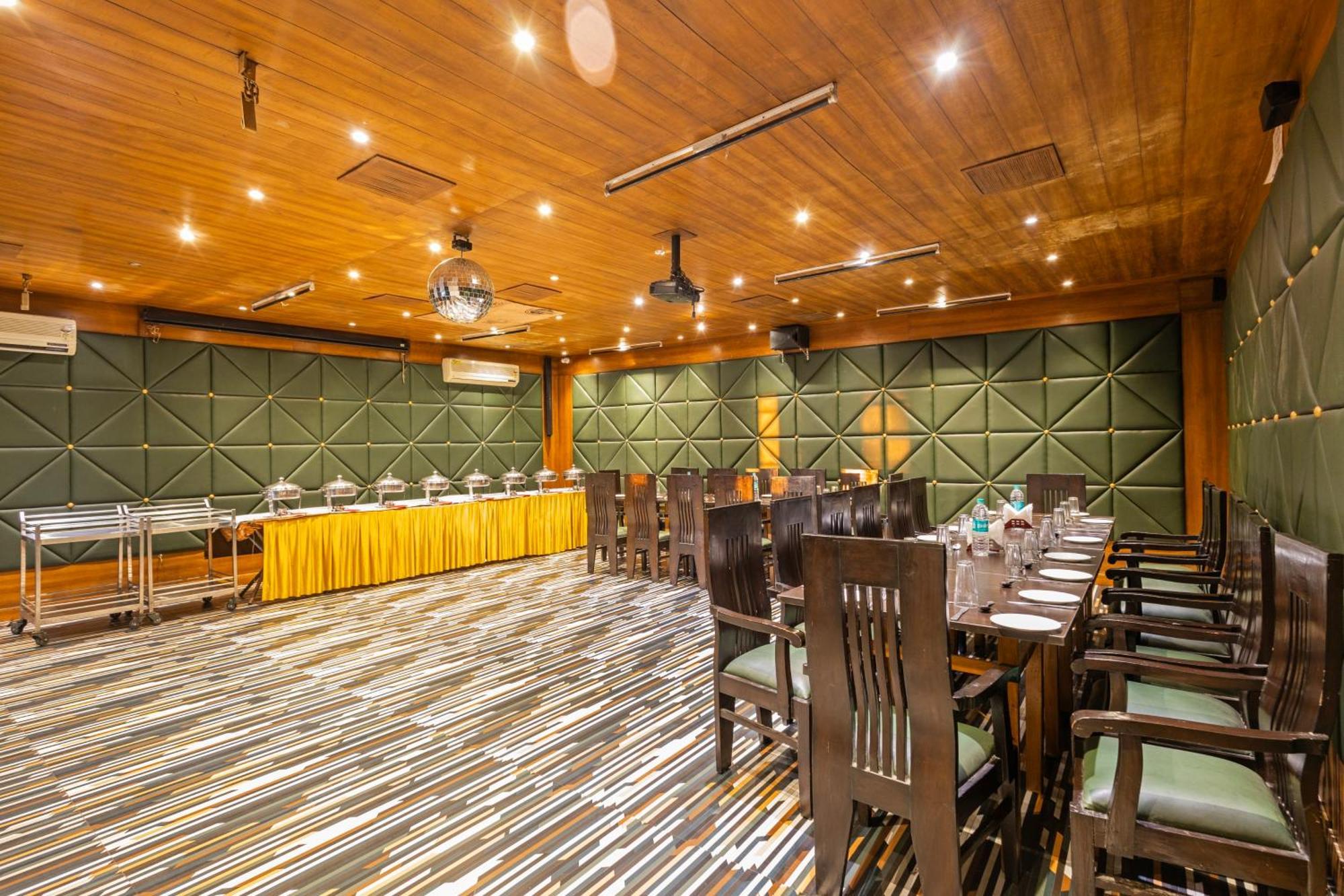 Treebo Premium Torrentium - A Heritage Hotel Шимла Экстерьер фото